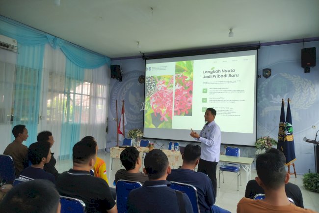 Gelar Penyuluhan, Kanwil Ditjenpas Kalsel Dorong Klien Bapas Banjarmasin Lebih Taat Hukum