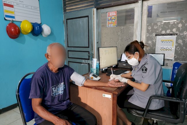 Lapas Tual Gelar Posyandu Lansia, Pastikan Kesehatan Warga Binaan Tetap Terpantau