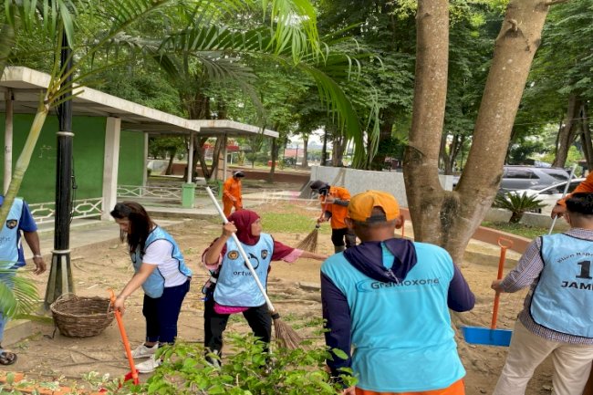 Wujud Reintegrasi, Bapas Jambi dan Klien Gelar Aksi Sosial di Taman Remaja Kotabaru