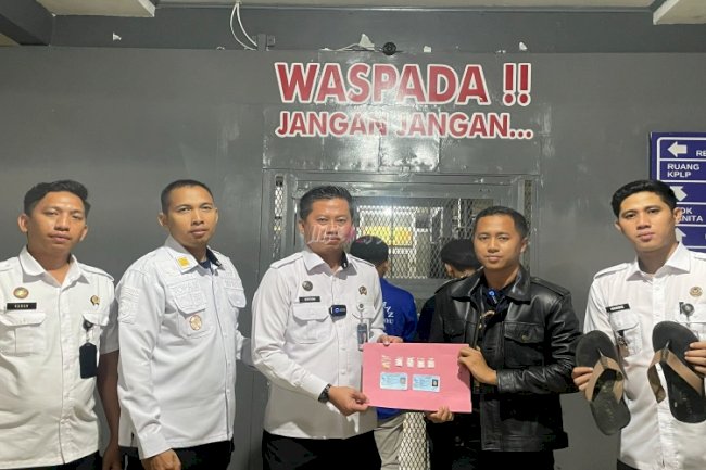 Petugas Lapas Indramayu Gagalkan Penyelundupan Sabu dalam Sandal