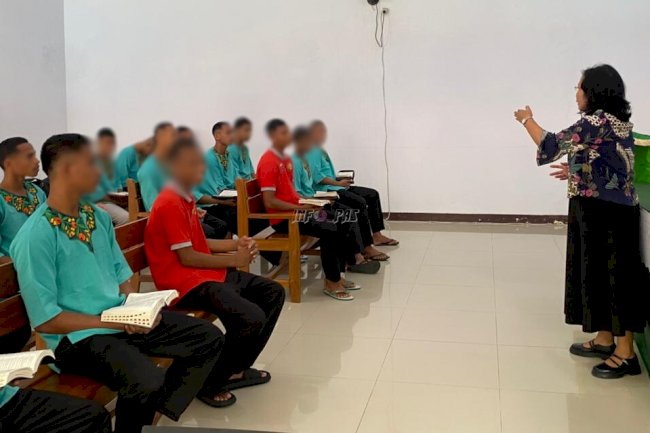 LPKA Ambon Berikan Pembinaan Disiplin Rohani Pribadi kepada Anak Binaan