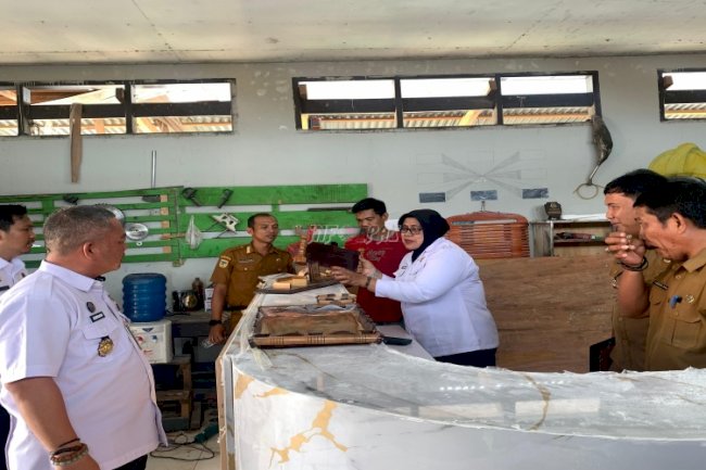 Lapas Leok Sambut Kepala Disnakertrans Kab. Buol, Puji Hasil Karya Warga Binaan