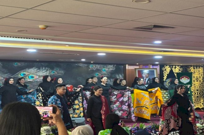 Lapas Cipinang Hadirkan Batik Lintas Lima di Panggung DWP Kemenimipas