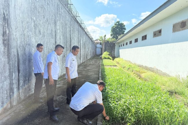 Dorong Kemandirian, Kalapas Ambon Pastikan Kesiapan Lahan Pertanian Warga Binaan