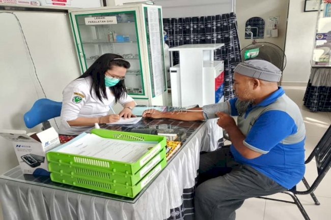 Wujudkan Kepedulian Kesehatan, Lapas Palu Bersama Puskesmas Bulili Adakan Pemeriksaan Gratis untuk Warga Binaan