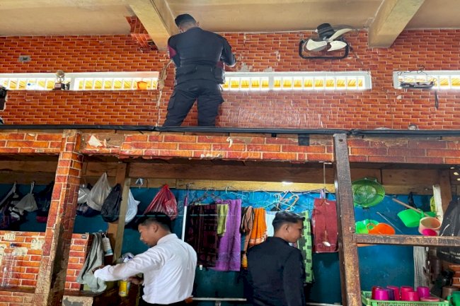 Razia Pagi di Lapas Dharmasraya, Petugas Amankan Sejumlah Barang Terlarang 