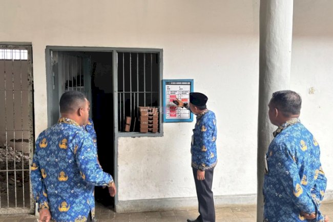 Siaga Musim Pancaroba, Kalapas Atambua Sidak Kamar Warga Binaan dan Tekankan Pola Hidup Sehat