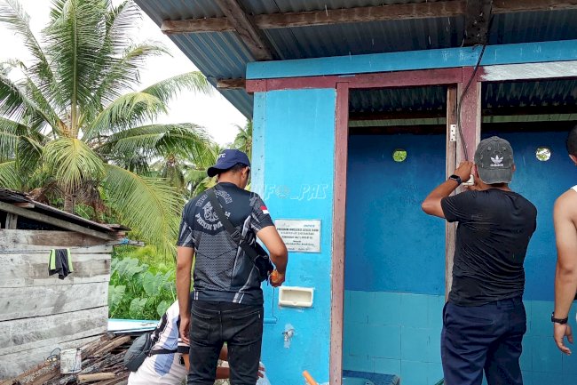 Lapas Saumlaki Perbaiki Toilet Umum Desa Bomaki lewat Program Pengabdian Imipas