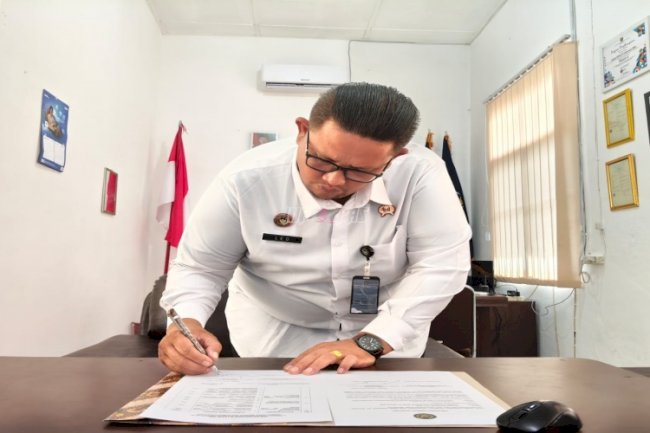 Teken Perjanjian Kinerja, Kalapas Labuhan Bilik Komitmen Wujudkan Manajemen Pemerintahan yang Efektif dan Akuntabel