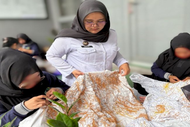 Lapas Perempuan Martapura dan Pengrajin Eksternal Tingkatkan Pembinaan Kemandirian Warga Binaan melalui Jelujur Sasirangan