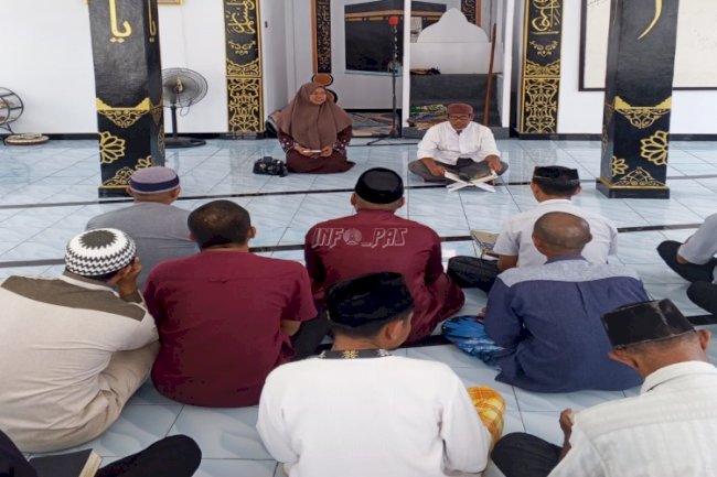 Makin Termotivasi, Warga Binaan Lapas Namlea Khusyuk Belajar Baca Tulis Al-Qur’an