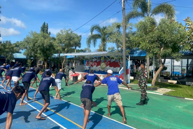 Latihan bersama TNI, Lapas Narkotika Karang Intan Perkuat Fisik & Disiplin Warga Binaan