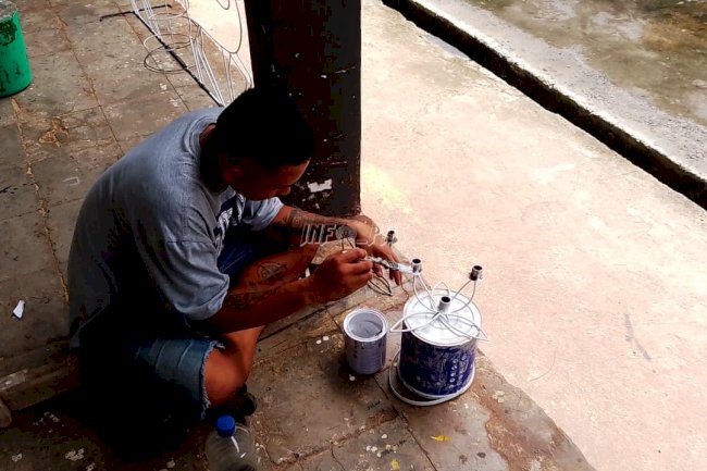Lampu Hias dari Limbah Bangunan, Karya Kreatif Warga Binaan Rutan Ambon