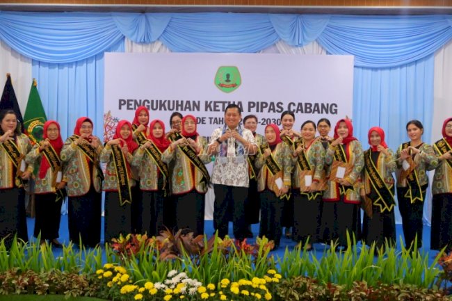 Pengukuhan PIPAS Kalsel Perkuat Soliditas dan Peran Keluarga