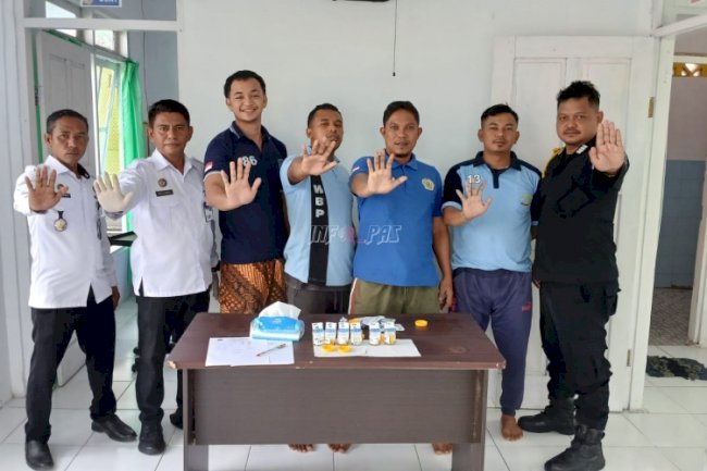 Deteksi Dini Penyalahgunaan Narkoba, Lapas Piru Tes Urine Petugas dan Warga Binaan  
