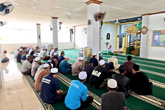 Warga Binaan Lapas Banjarbaru Ikuti Siraman Rohani bersama Penyuluh Kemenag