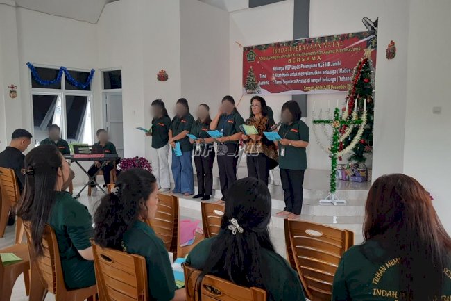 Ibadah Natal Hangatkan Suasana Lapas Perempuan Jambi, Bangun Harapan Warga Binaan