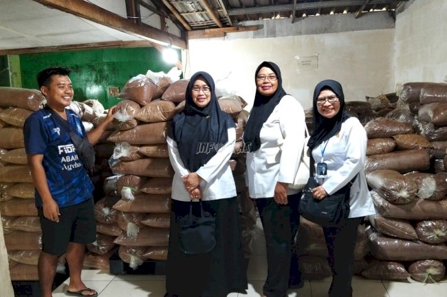 Manisnya Reintegrasi, Produksi Gula Merah Klien Bapas Purwokerto Tembus Pasar Banyumas