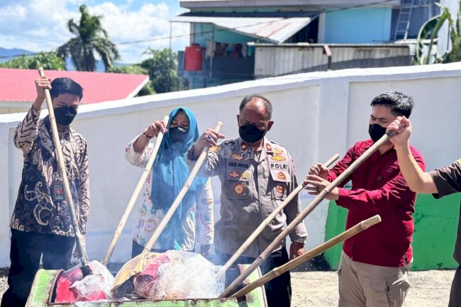 Dukung Penegakan Hukum, Rutan Majene Ikut Pemusnahan Barang Bukti Kejari
