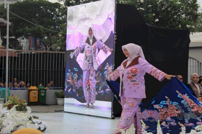 Kakanwil Ditjenpas Jateng Apresiasi Fashion Show Batik Nusantara di Lapas Perempuan Semarang