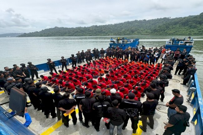 Ditjenpas Kembali Pindahkan 130 Narapidana High Risk ke Nusakambangan