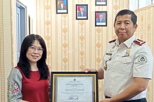 Perkuat Sinergi Pembinaan Rohani, Lapas Kotabaru Beri Penghargaan kepada JDSE