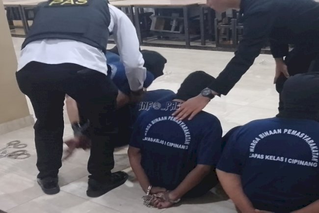  Tutup Tahun 2025, Lapas Cipinang Pindahkan Belasan Warga Binaan ke Nusakambangan 