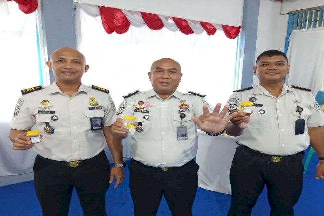 Tes Urine Petugas dan Warga Binaan, Lapas Kotabaru Tegaskan Komitmen Bersih Narkoba