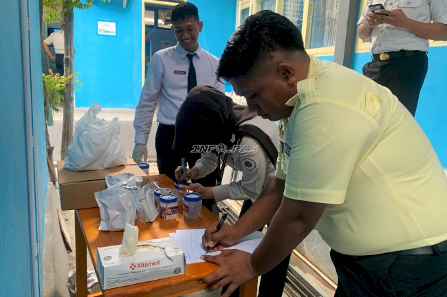 Tes Urine Acak, Kanwil Ditjenpas Sulteng Pastikan Jajaran Bersih dari Narkoba