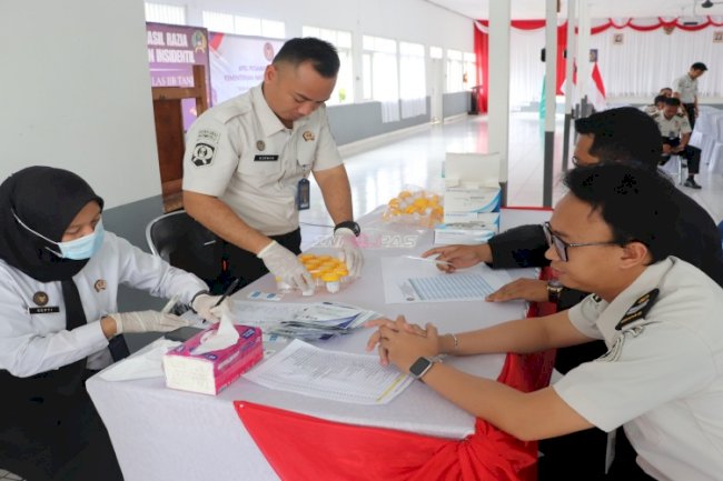 Dukung 15 Program Aksi Kemenimipas, Lapas Tanjung Laksanakan Tes Urine
