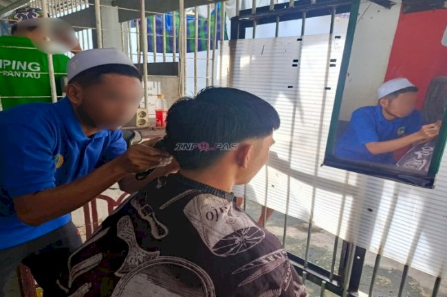 Rutan Rantau Bekali Warga Binaan melalui UMKM Jasa Pangkas Rambut 