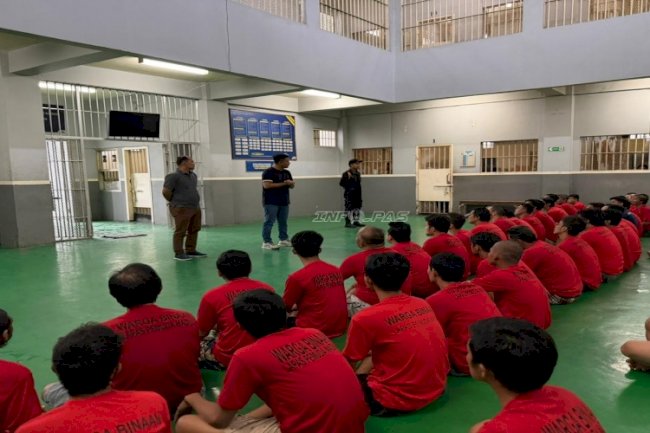 Bangun Kedekatan, Lapas Pemuda Madiun Gelar ‘Sapa Warga Sapu Masalah’