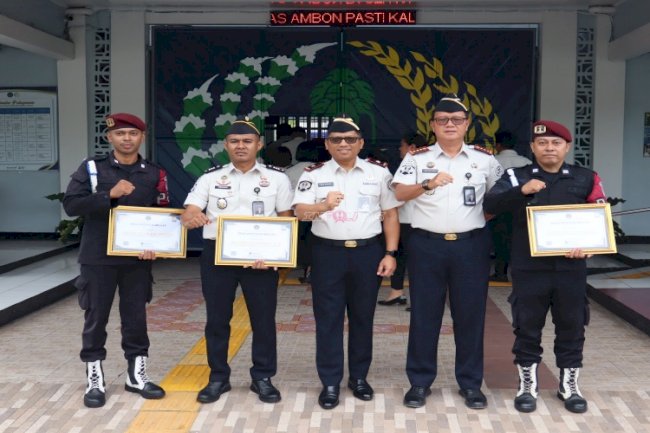 Gagalkan Penyelundupan Narkoba, Tiga Petugas Lapas Ambon Raih Penghargaan
