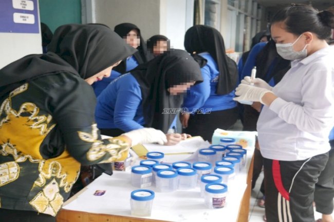 Lapas Perempuan Martapura Tes Urine Warga Binaan bersama BNNK Banjarbaru
