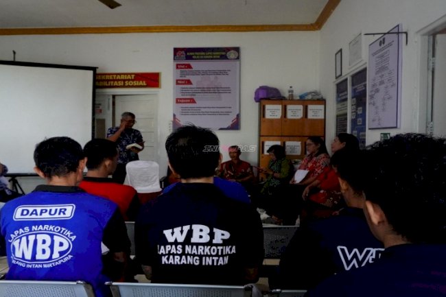 Kebaktian Rohani Sentuh Hati dan Iman Warga Binaan Lapas Narkotika Karang Intan 