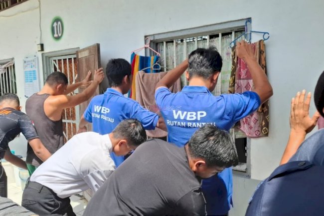 Perkuat Keamanan, Rutan Rantau Gelar Penggeledahan bersama Kodim 1010/Tapin