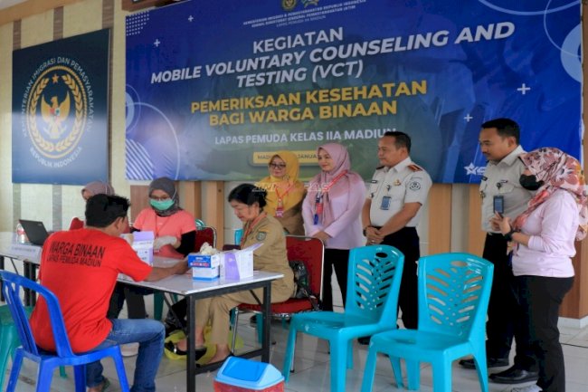 Lapas Pemuda Madiun dan Dinkes Kota Madiun Gelar Mobile VCT dan Pemeriksaan Kesehatan Warga Binaan 