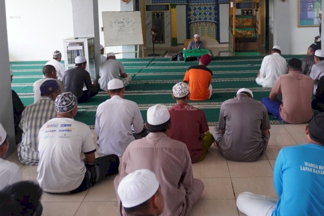 Perkuat Iman Warga Binaan, Lapas Banjarbaru Gelar Ceramah Agama bersama Kemenag Banjarbaru