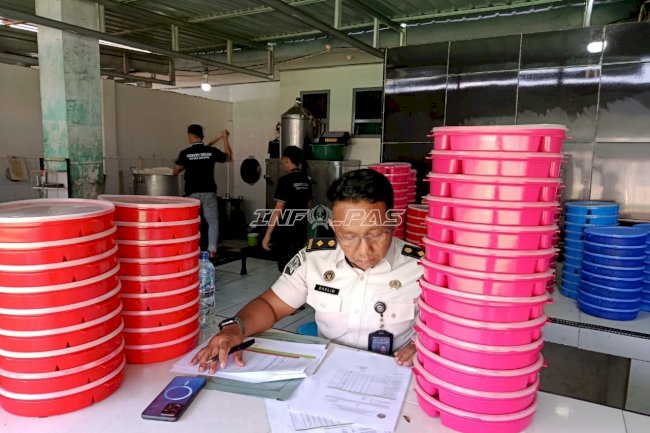 Pastikan Kualitas Bama, Kanwil Ditjenpas Sultra Awasi Pengadaan di Rutan Kolaka