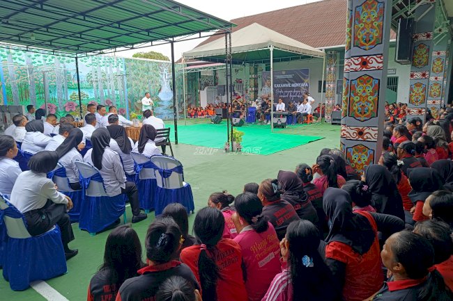 Mengayomi Lebih Dekat, Kakanwil Ditjenpas Kaltim Sapa Warga Binaan di Lapas Perempuan Tenggarong