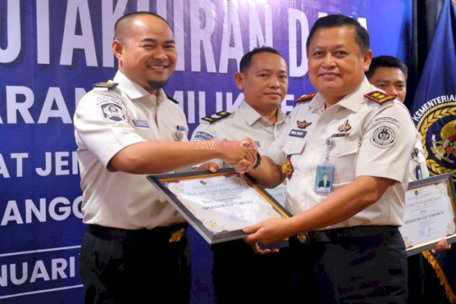 Petugas Rutan Rantau Raih Penghargaan Operator GLP Terbaik I pada Kegiatan Rekonsiliasi dan Pemutakhiran Data