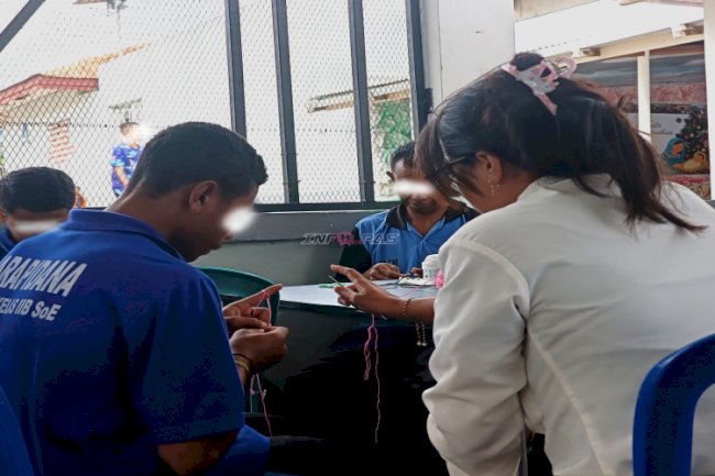 Rutan SoE Bekali Warga Binaan dengan Keterampilan Merajut