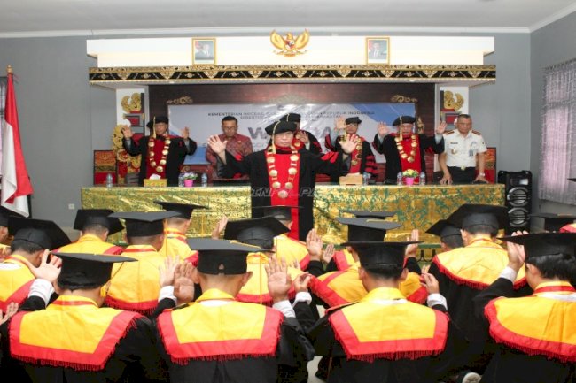 Warga Binaan Lapas Narkotika Bangli Diwisuda Program STTAI 