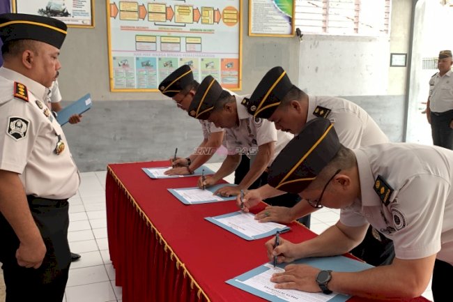Komitmen Bangun Zona Integritas, Lapas Tahuna Teken Komitmen Bersama