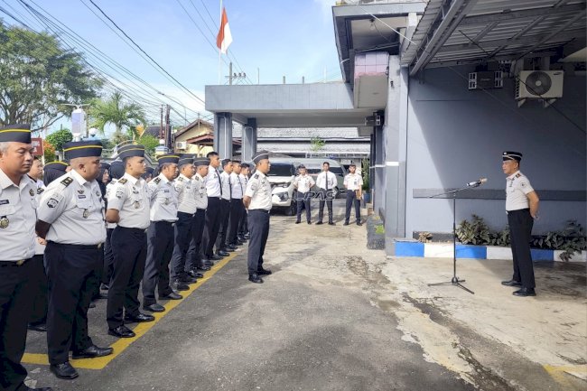 Jaga Integritas dan Keamanan, Kalapas Jember Tekankan Disiplin dan Zero Halinar