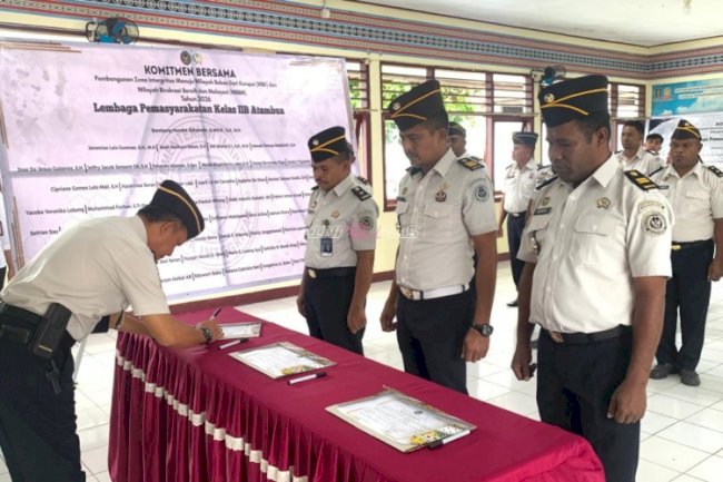 Penandatanganan Pakta Integritas dan Kenaikan Pangkat Tegaskan Tanggung Jawab Moral Jajaran Lapas Atambua