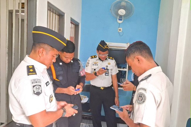 Pastikan Komunikasi Aman Jelang Ramadan, Lapas Wahai Sidak Wartelsus