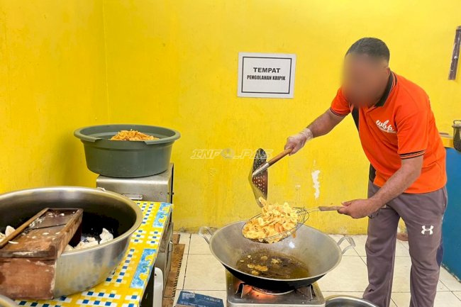Lapas Piru Kembangkan UMKM, Olah Pisang Hasil Kebun Kemandirian Jadi Keripik Bernilai Jual