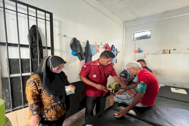 Lapas Piru Perkuat Perlindungan dan Layanan Kesehatan Warga Binaan Lansia