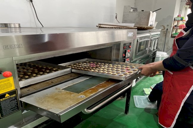 Puasa Tak Surutkan Semangat, Warga Binaan Lapas Perempuan Martapura Hasilkan Berbagai Olahan Makanan